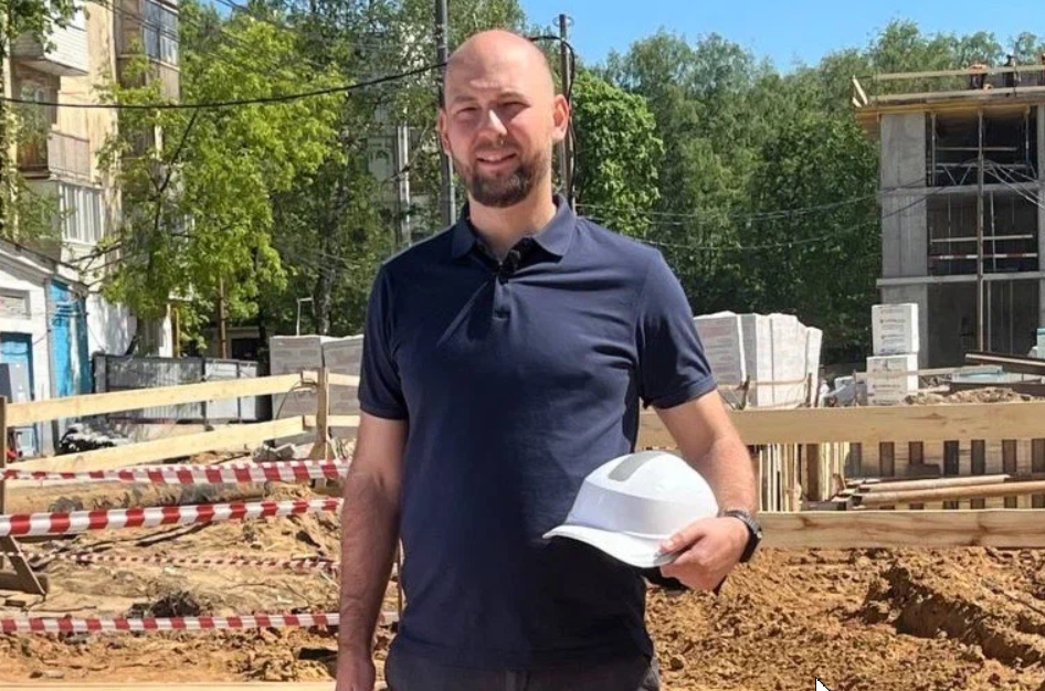 Максим Руднев проверил ход строительства дома по программе реновации в Кузьминках